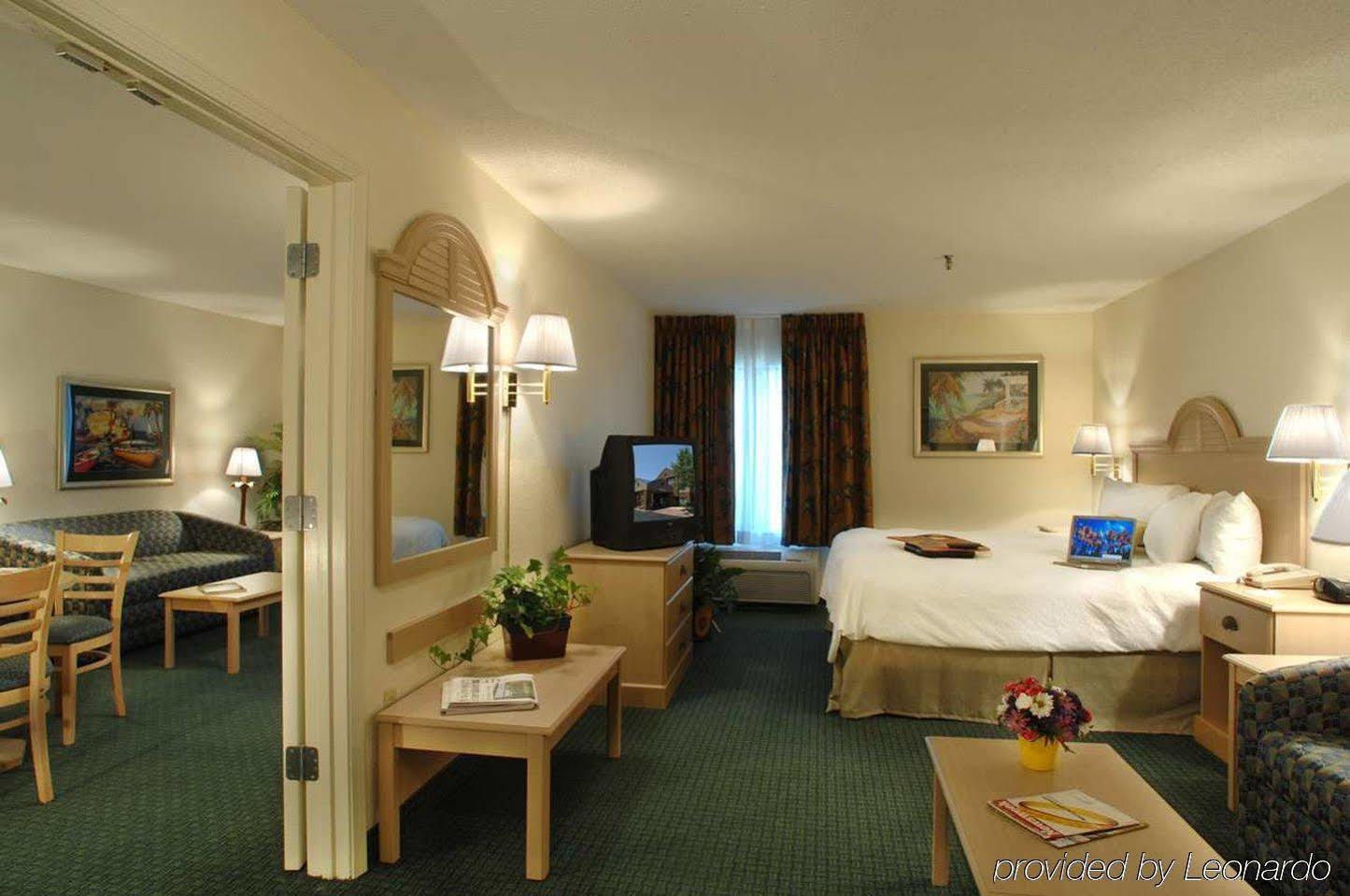Hampton Inn Hilton Head Хилтон-Хед-Айленд Экстерьер фото